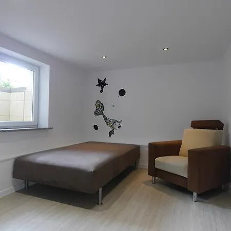 Handhouse Kubacza Apartment *